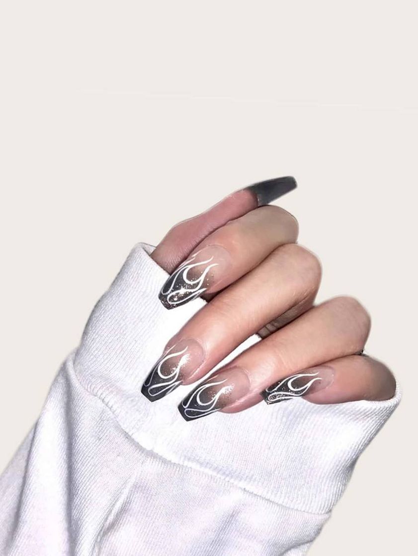 Moda Unhas postiças chama