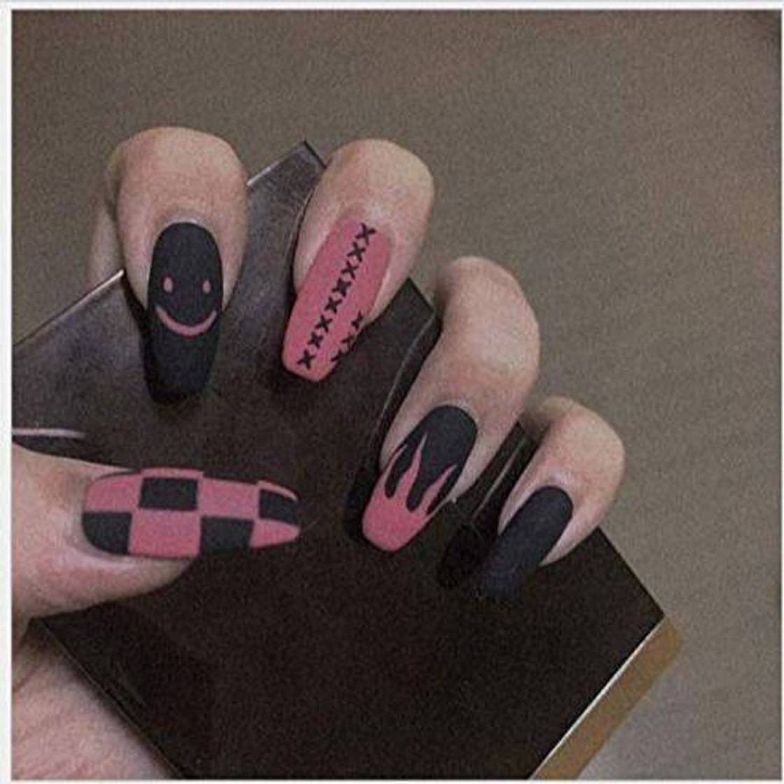 Moda 🖤nail grunge🖤