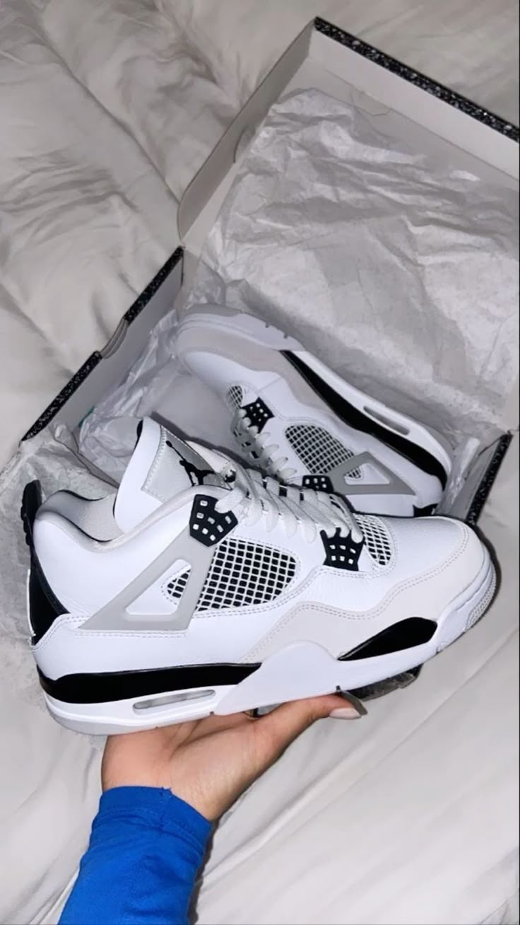 Social Jordan 4 White 