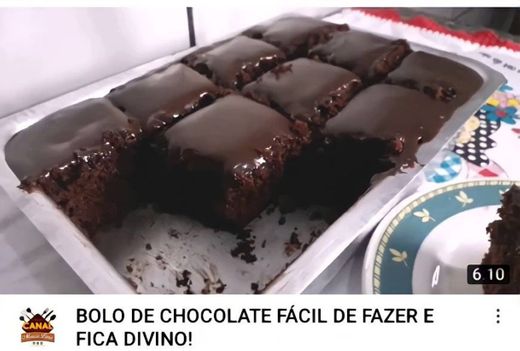 BOLO DE CHOCOLATE FÁCIL DE FAZER E FICA DIVINO! - YouTube