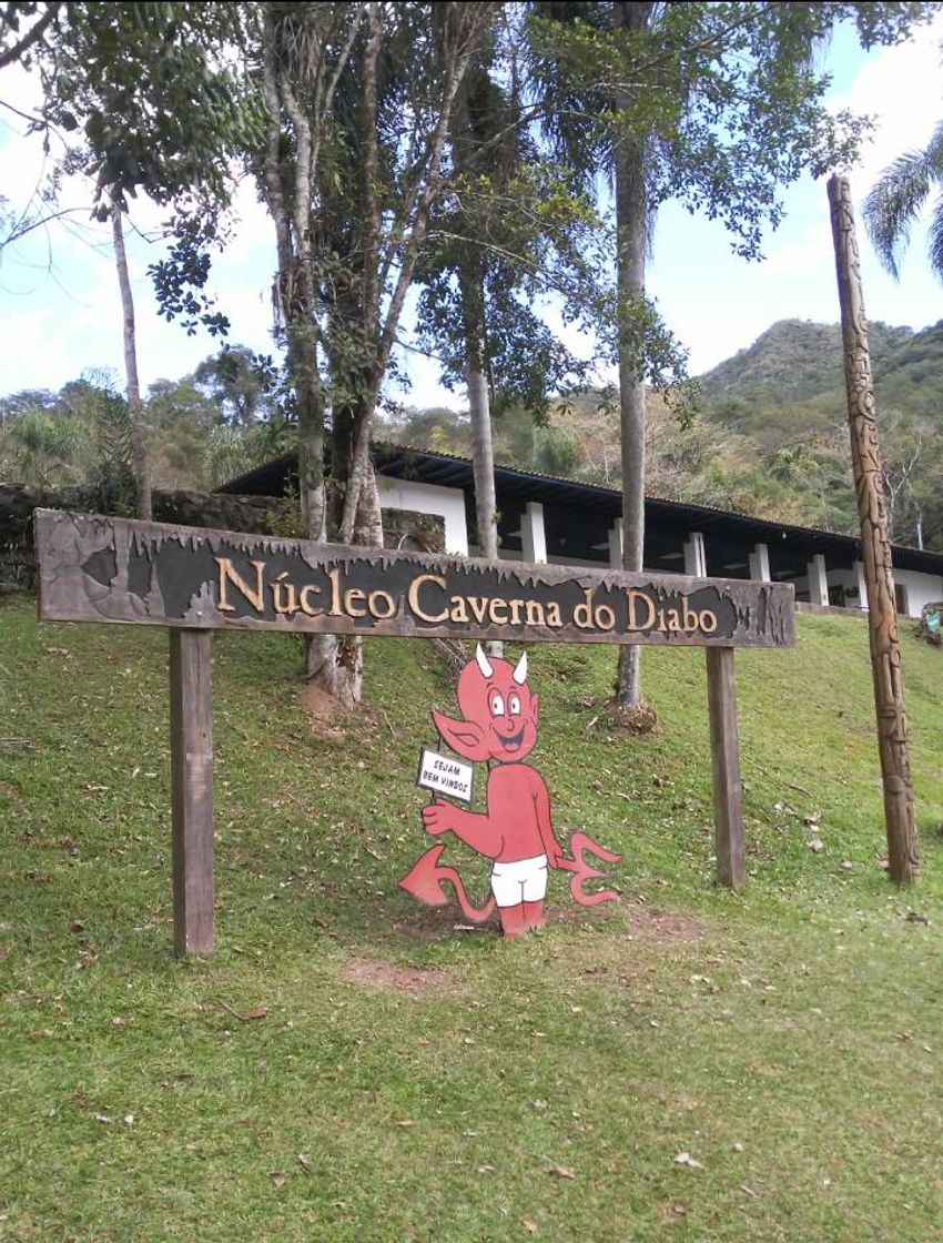 Lugar Parque Estadual Caverna do Diabo