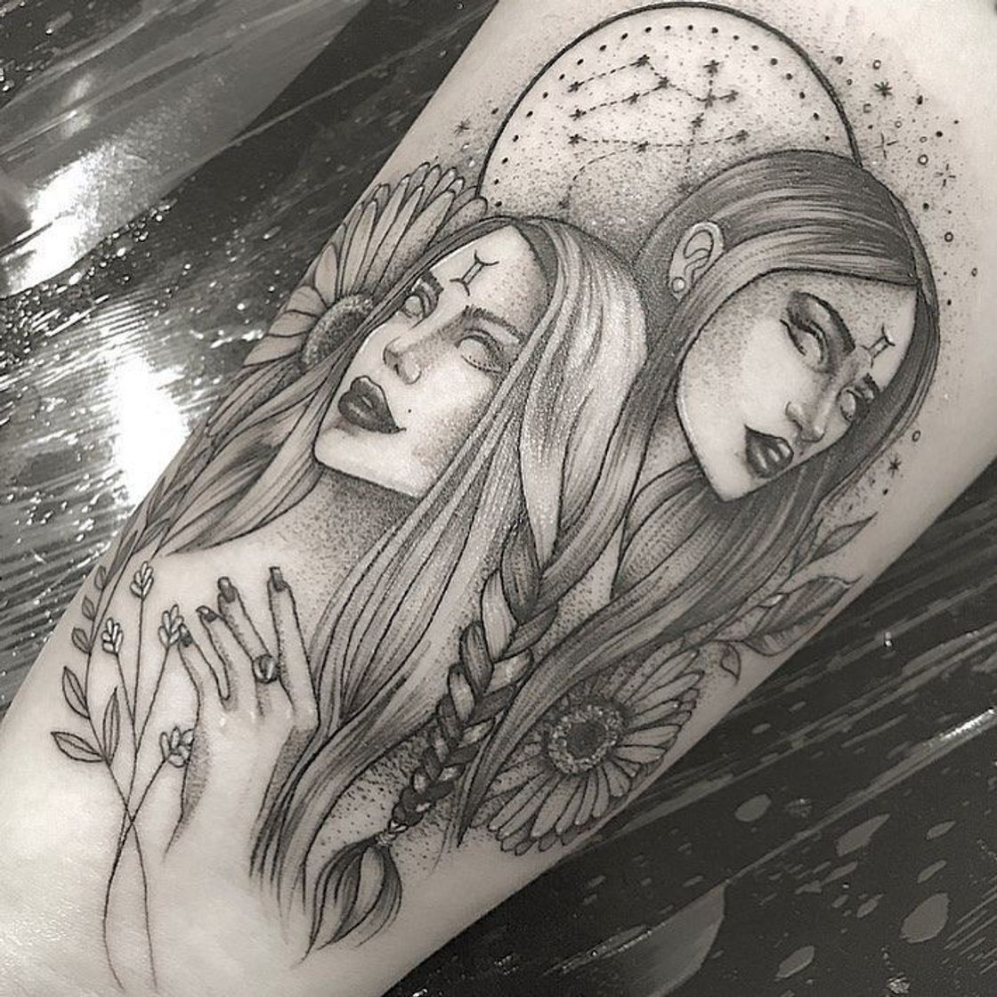 Social tatuagem do signo de gêmeos♊