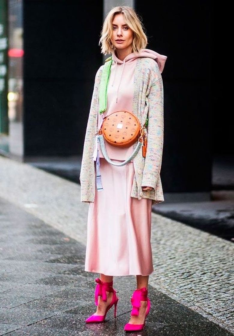 Fashion 6 Maneiras de Usar Moletom Rosa Pastel » STEAL THE LOOK