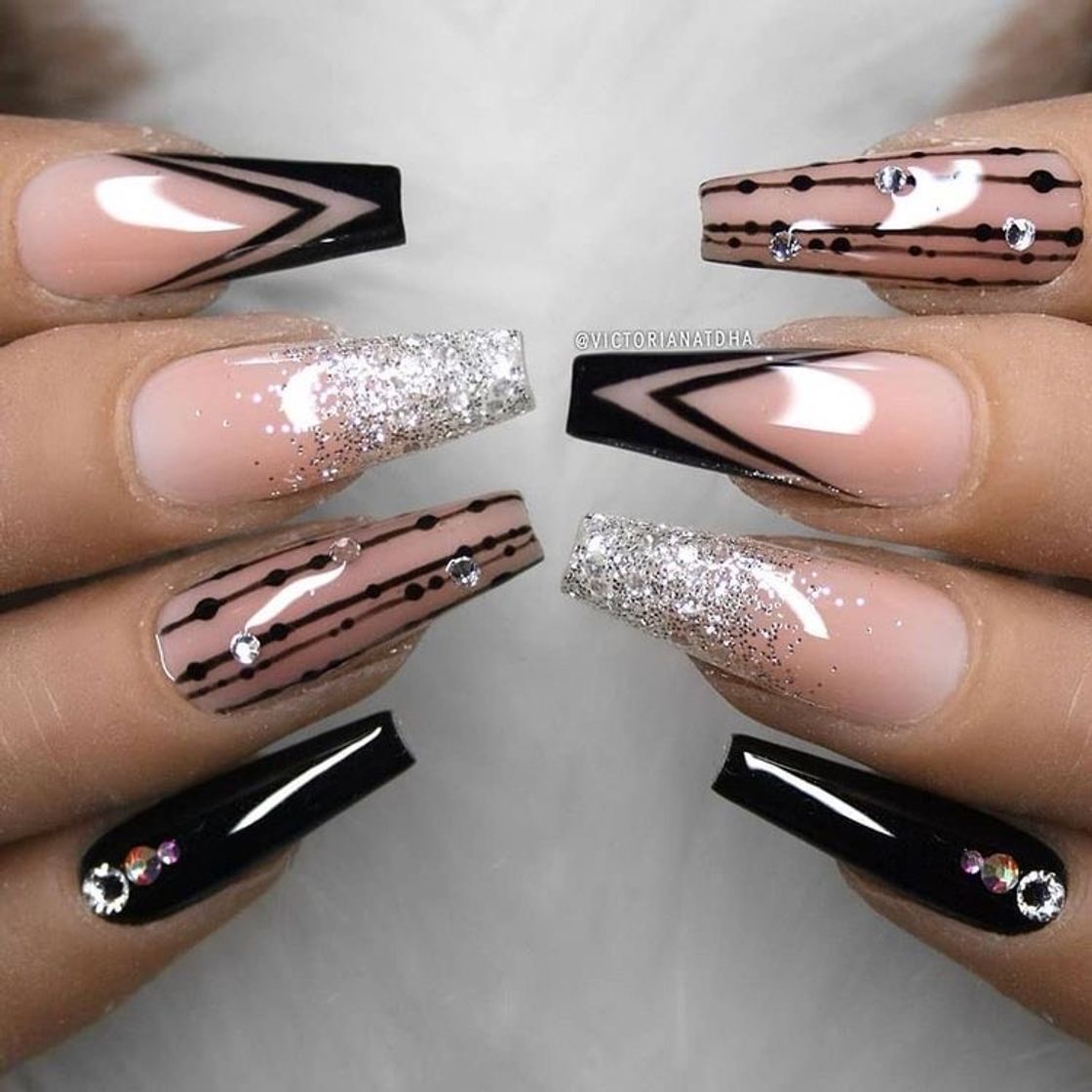 Fashion Baddie nails🕷🖤