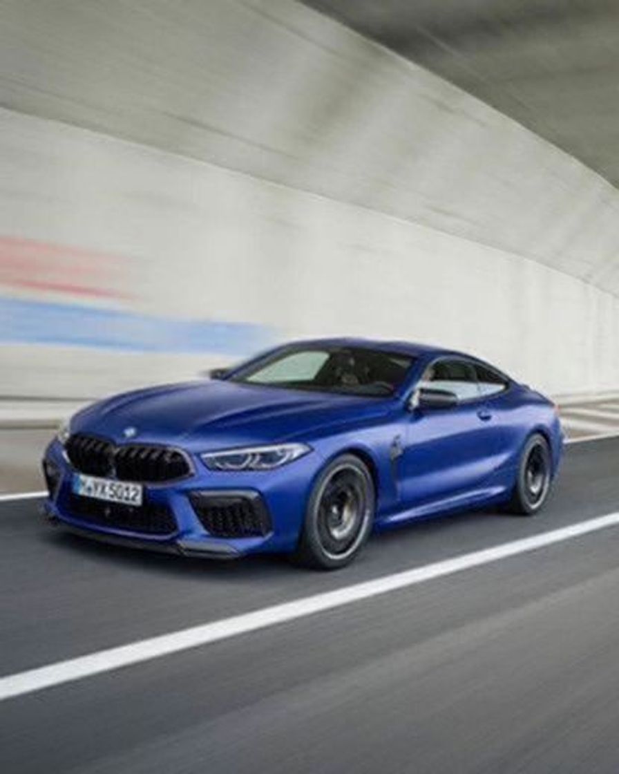 Moda BMW M8