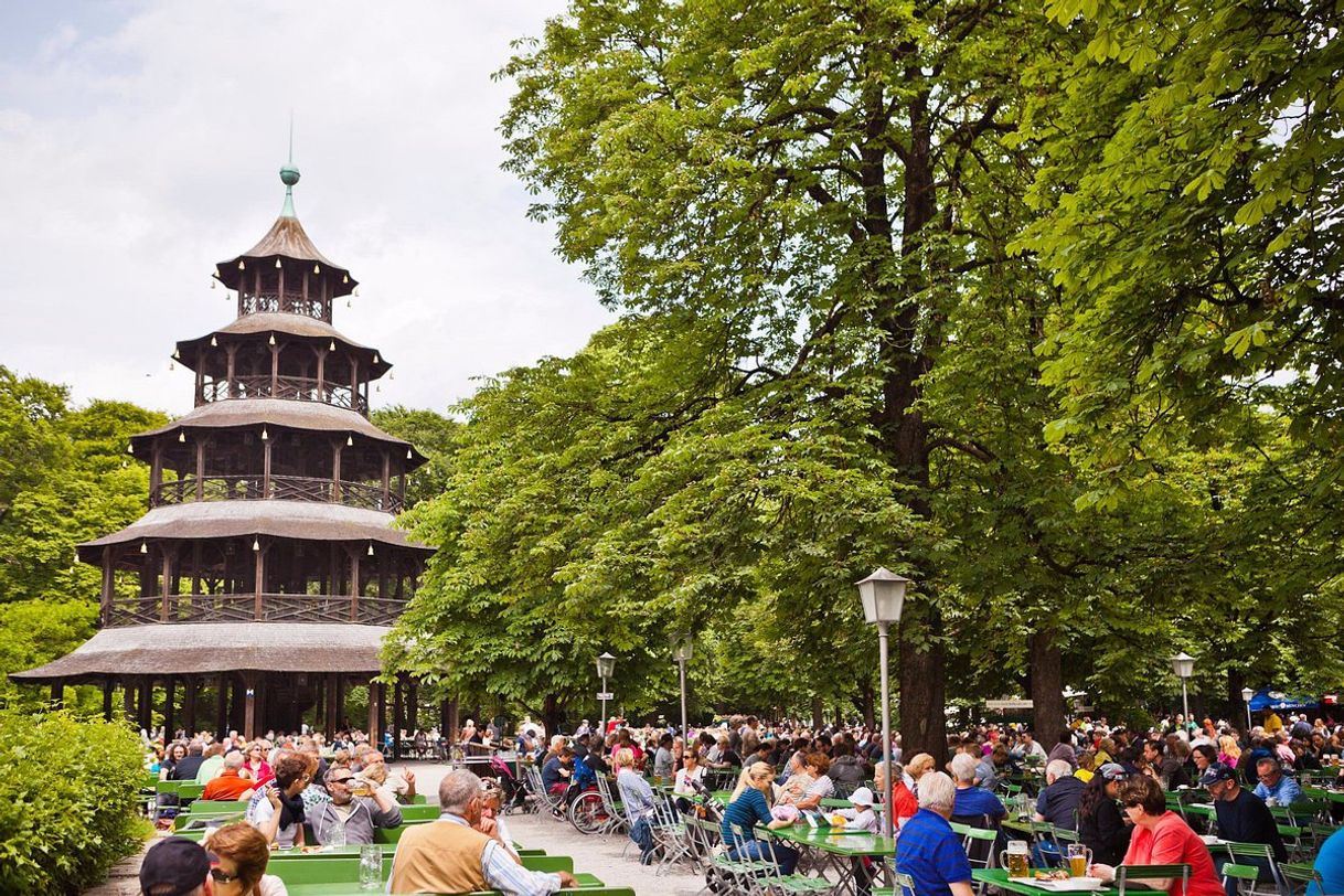 Lugar Restaurant and Beer Garden at the Chinese Tower