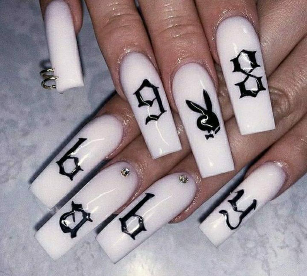 Fashion unhas brancas playboy