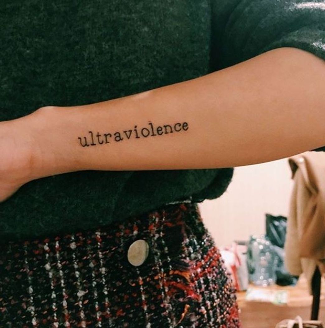 Moda Ultraviolence tatto