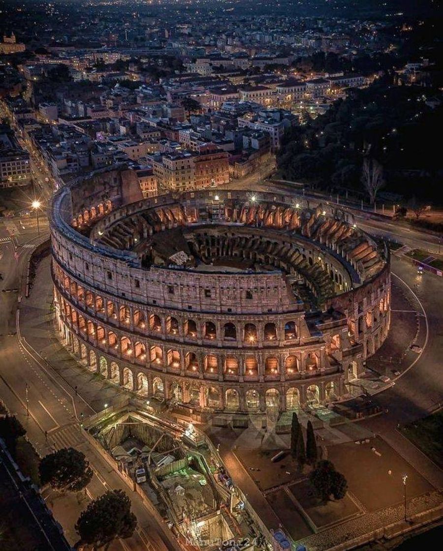 Moda Coliseu em Roma ••Itália•• 🇮🇹