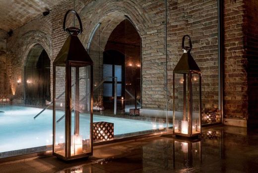 AIRE Ancient Baths Barcelona