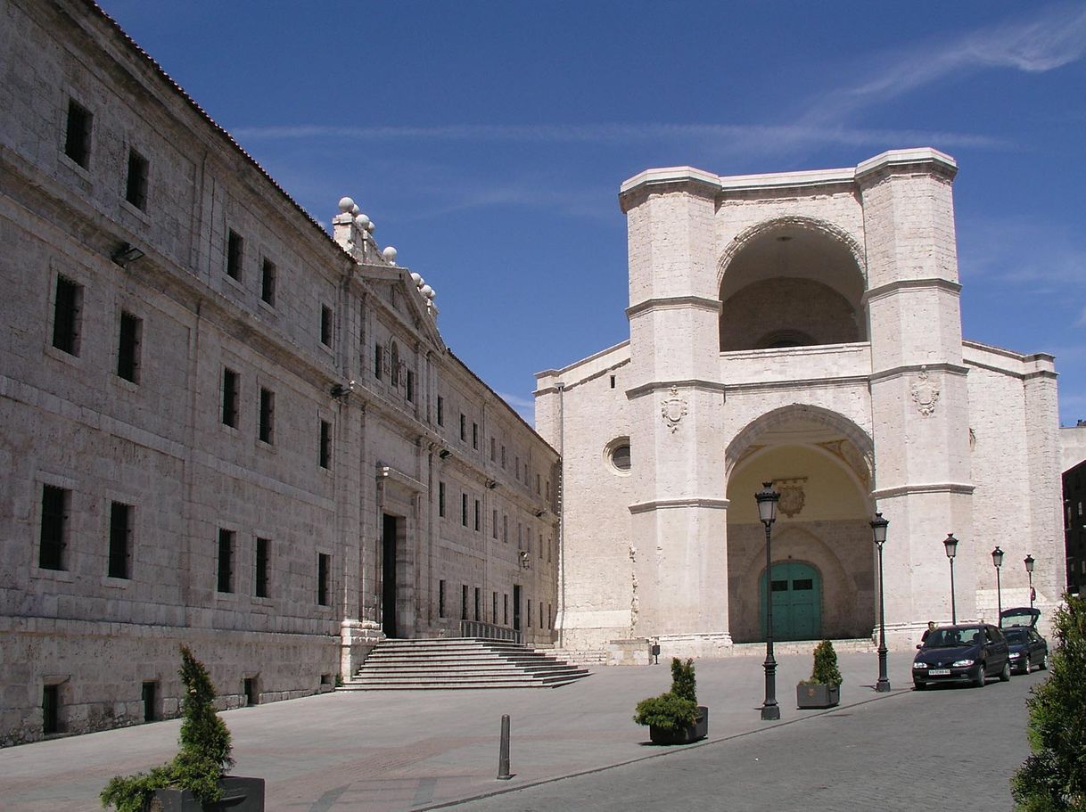 Place Iglesia De San Benito