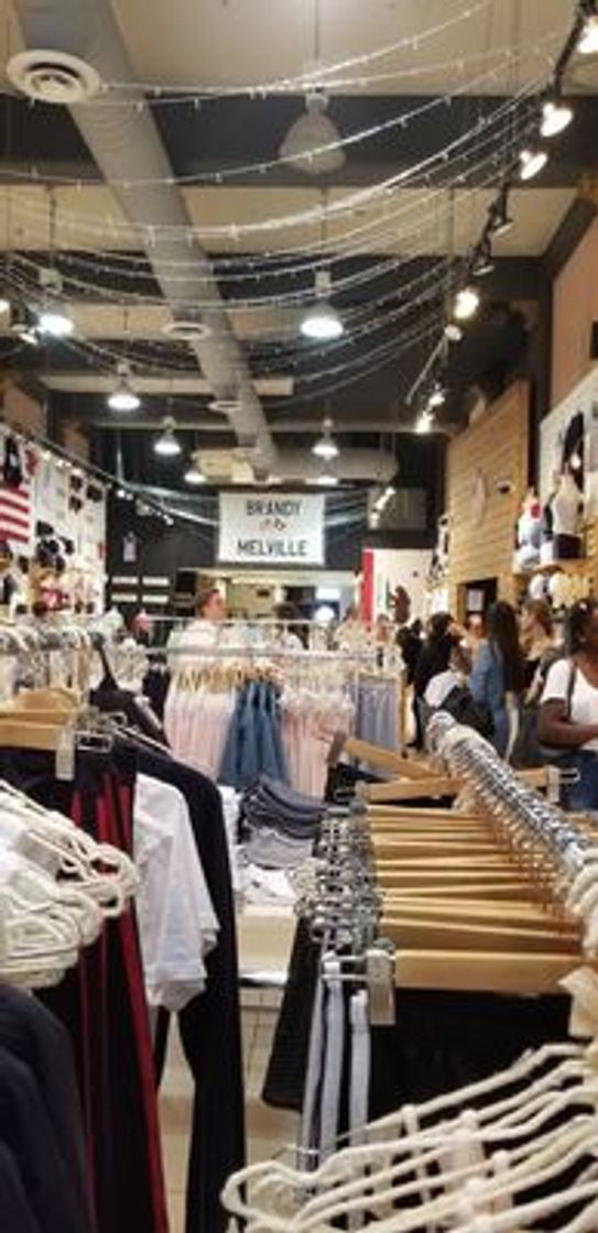 Lugar Brandy Melville