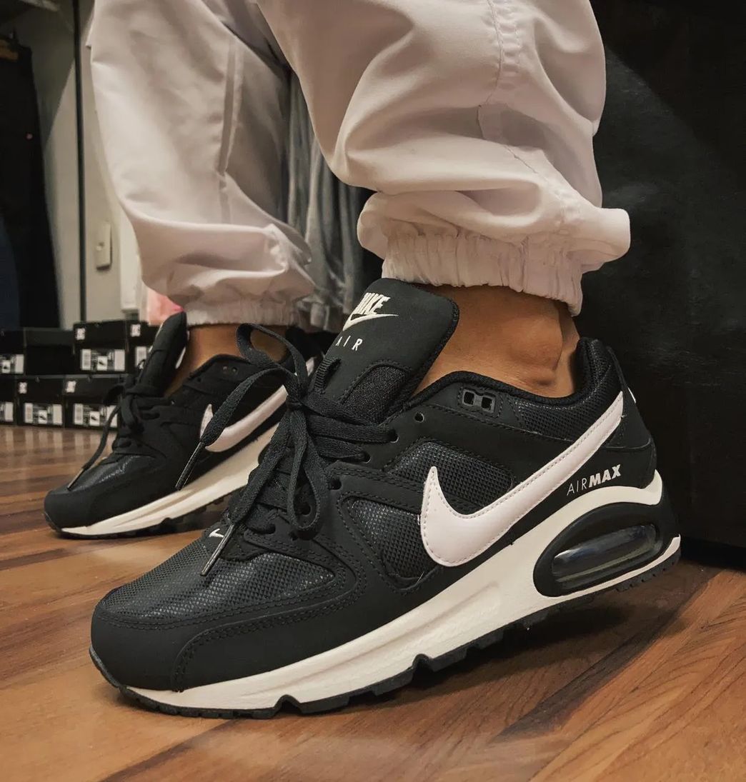 Social Nike AIR MAX