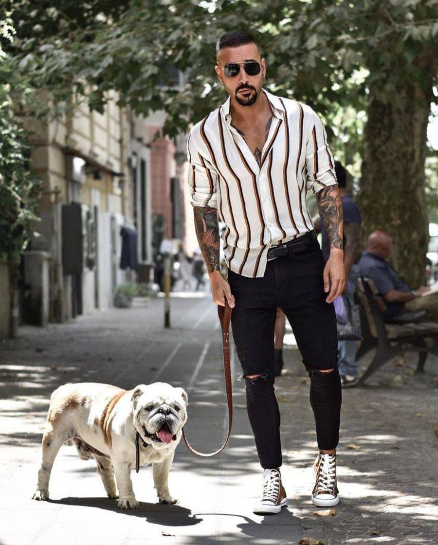 Moda Man and the dog