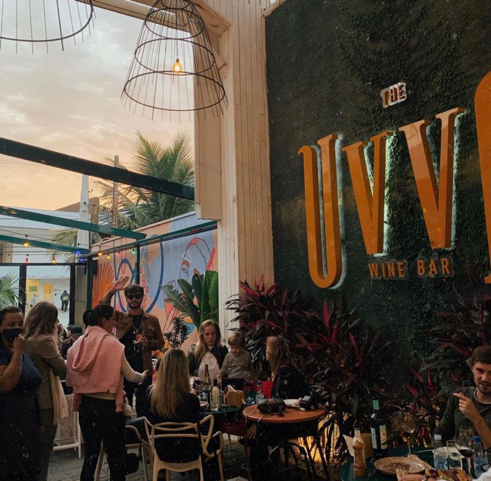 Restaurantes Uvva Wine Bar