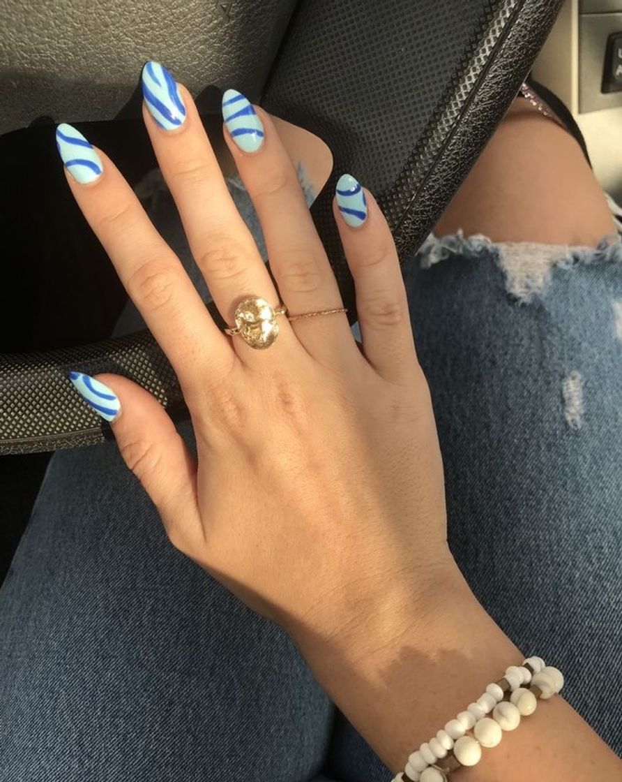 Moda zebra blue nails 