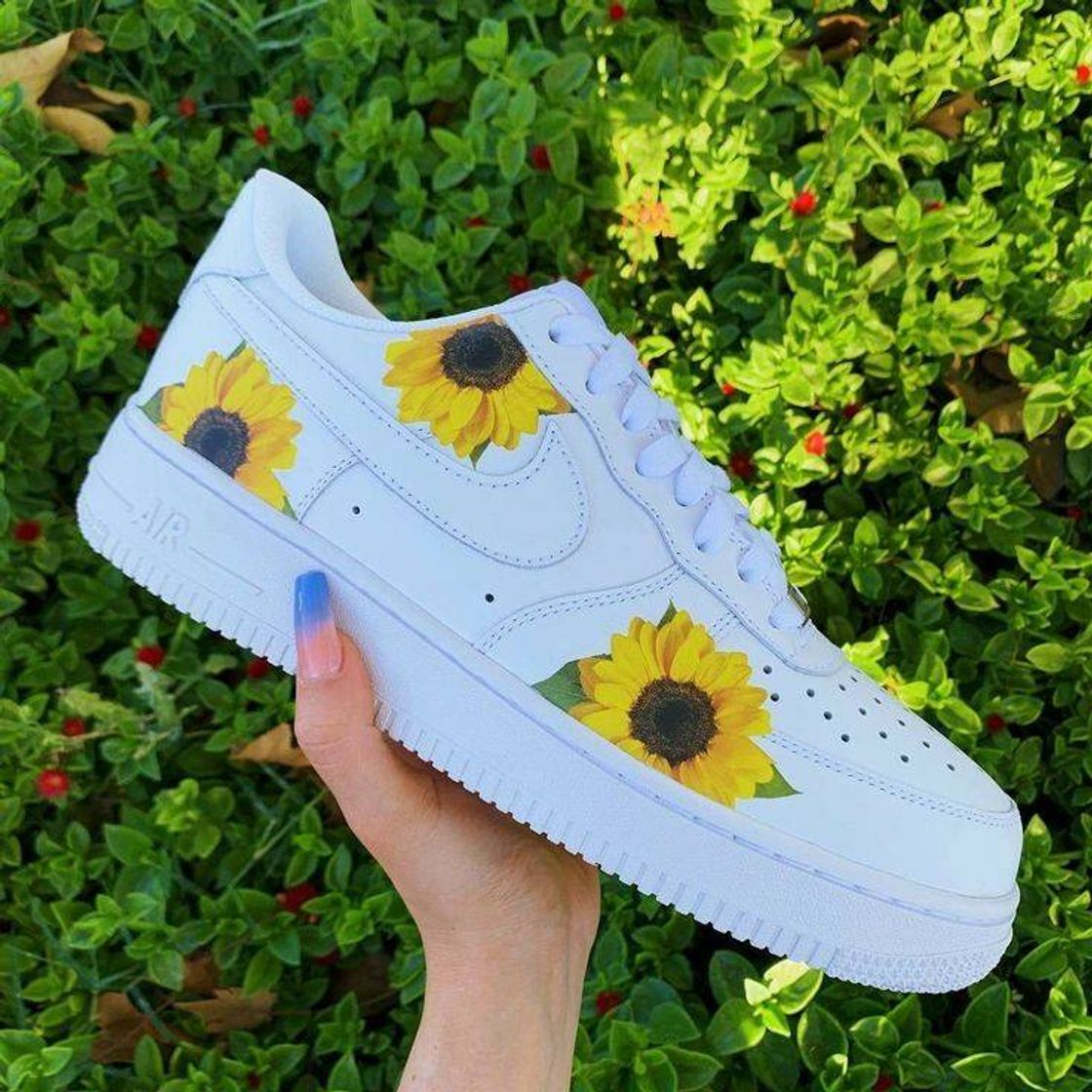 Moda Tênis Nike girassol 🌻