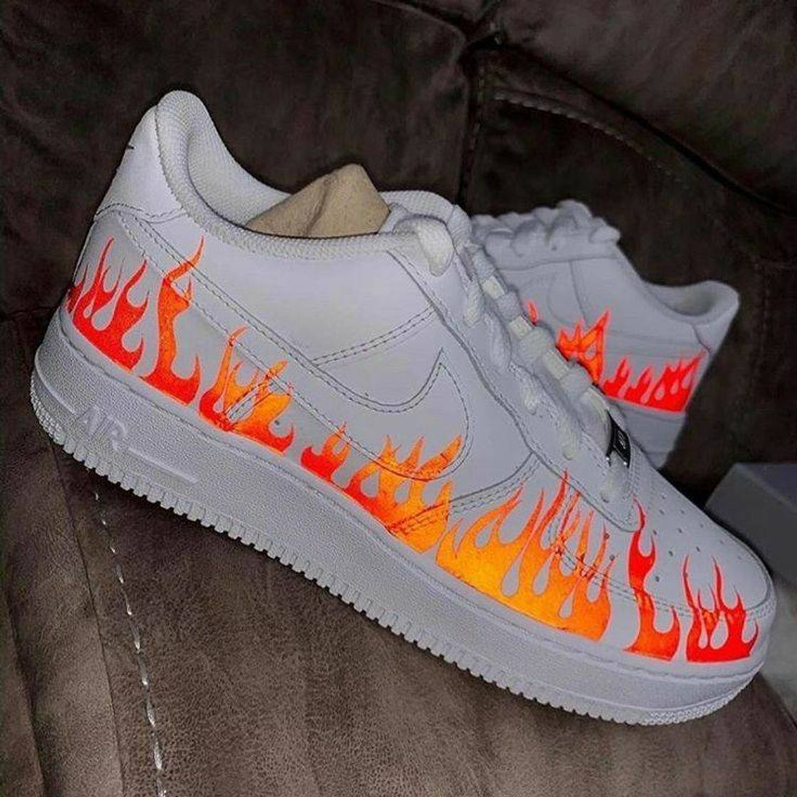 Moda Tênis Nike fogo🔥