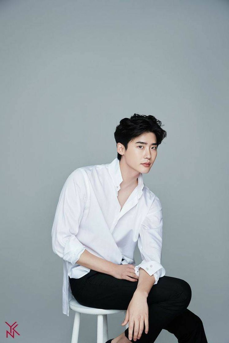 Social Lee Jong-suk