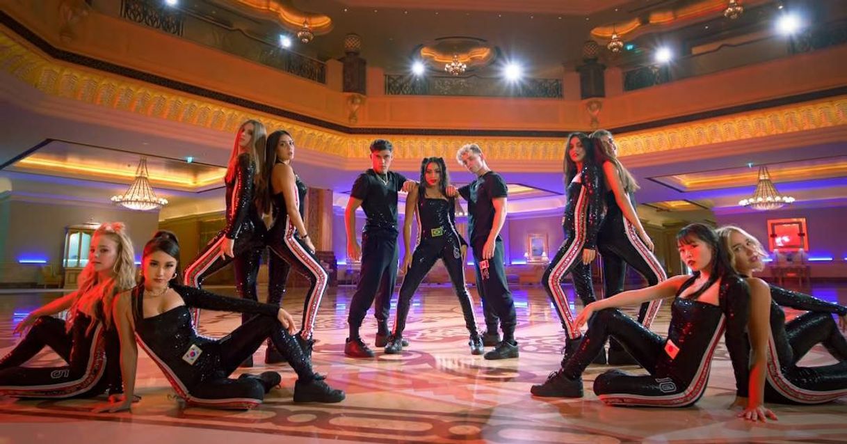 Music Now United - Lean On Me