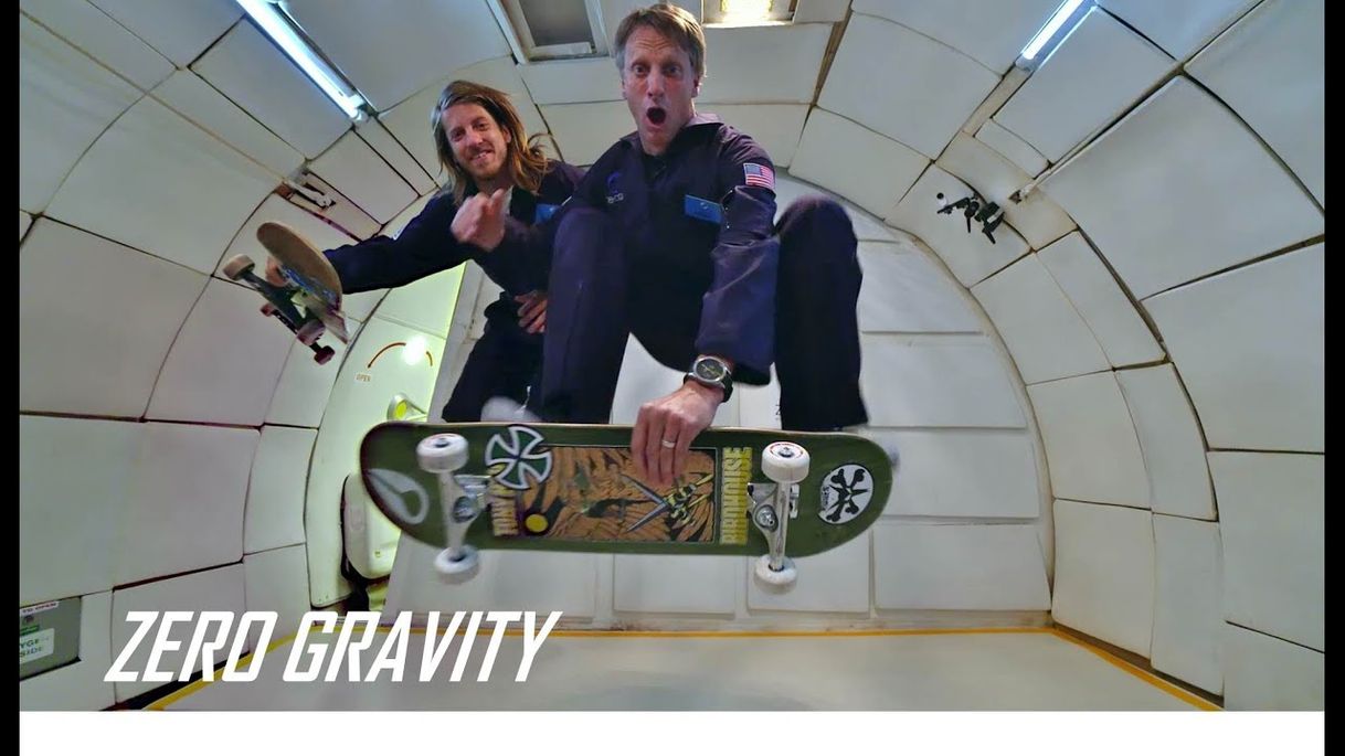 Moda ZeroG | Tony Hawk and Aaron “Jaws” Homoki | Sony 