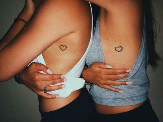 Tatuagem melhores amigas 🤩
