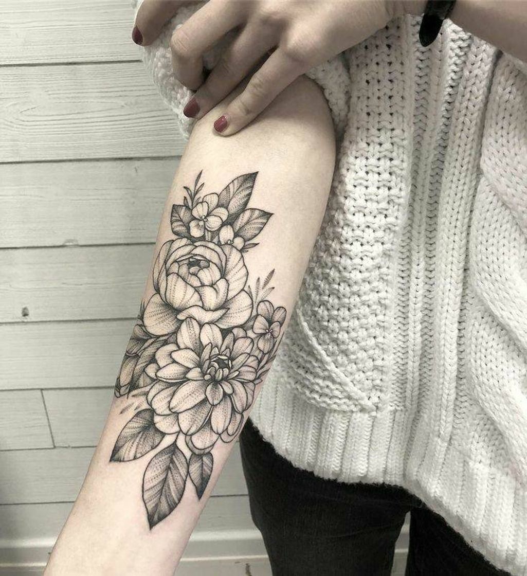 Fashion Tatuagem Floral