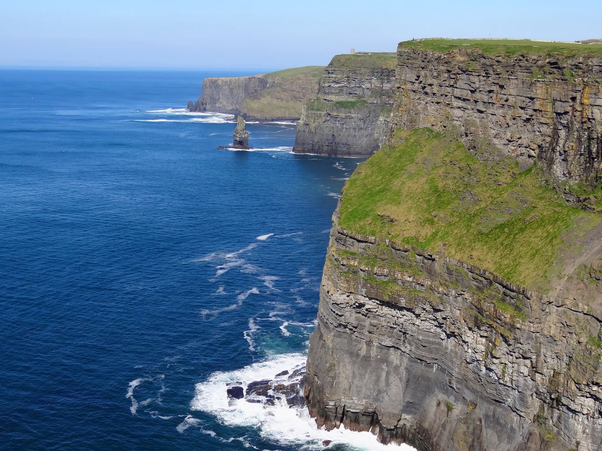 Place Cliffs of Moher