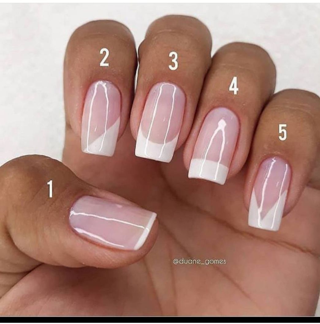 Moda Unhas com francesinha