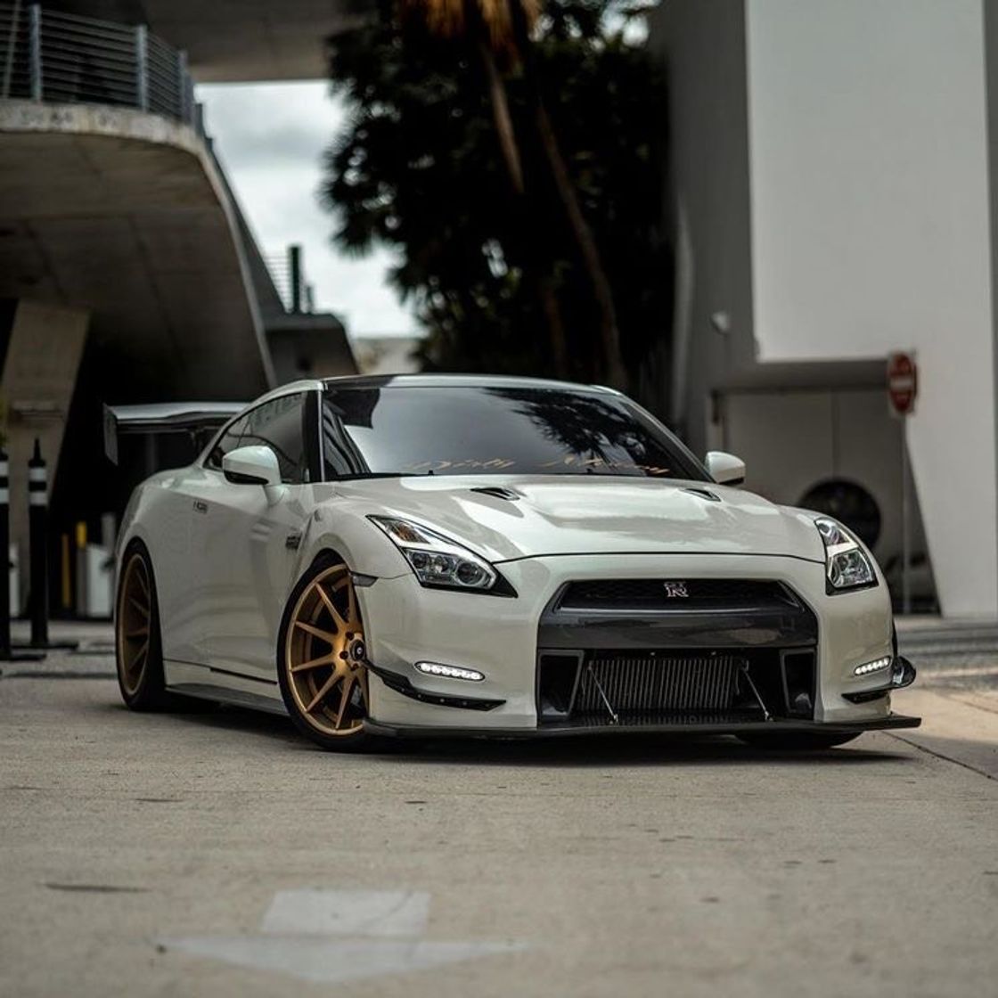 Moda R35 Nissan gtr