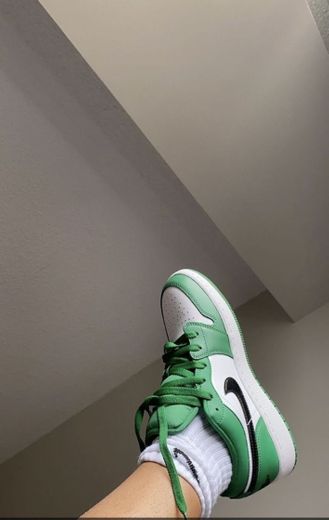 Green shoes 