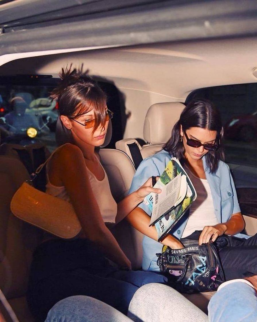 Fashion F R I E N D S