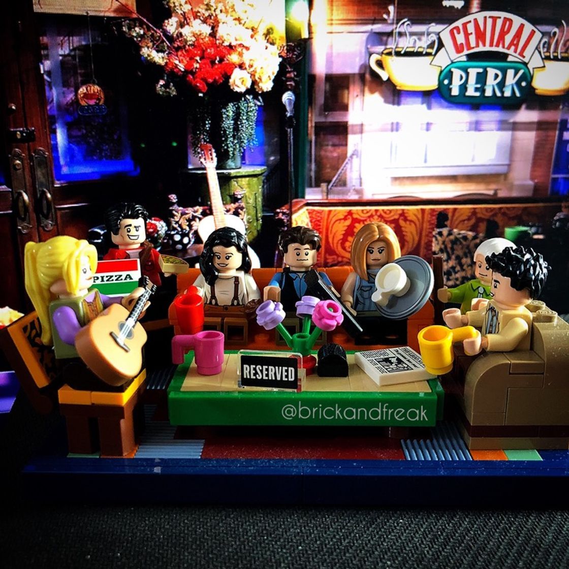 Social LEGO 21319 Ideas