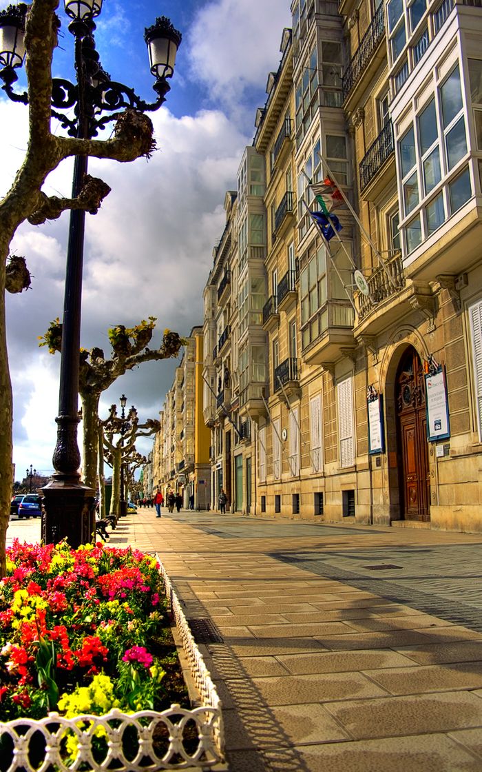 Place Paseo de Pereda