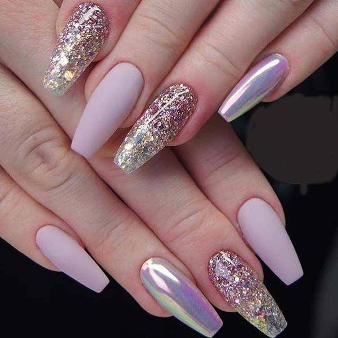 Fashion Tendências de unhas para 2021