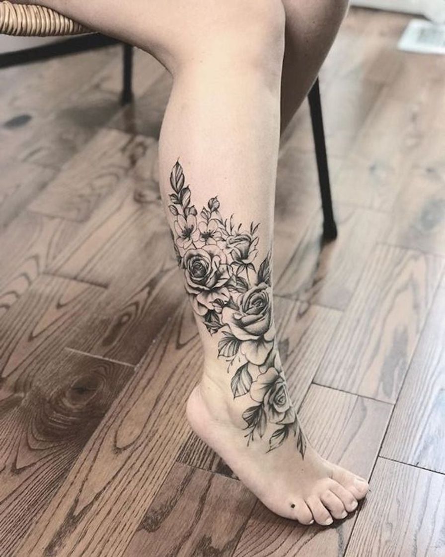 Moda Tatto na perna feminina