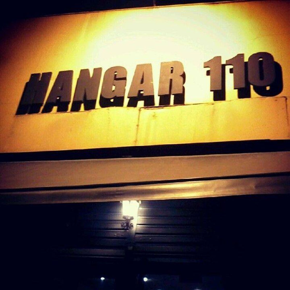 Restaurantes Hangar 110 - Musica & Cultura