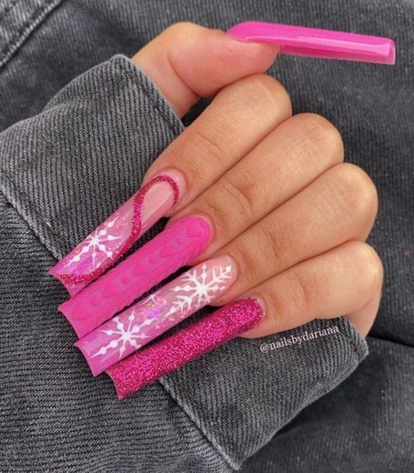 Pink nails 💘