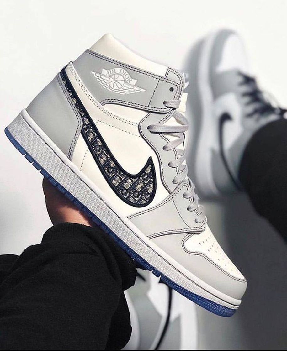 Moda TÊNIS JORDAN 1 RETRO HIGH DIOR

