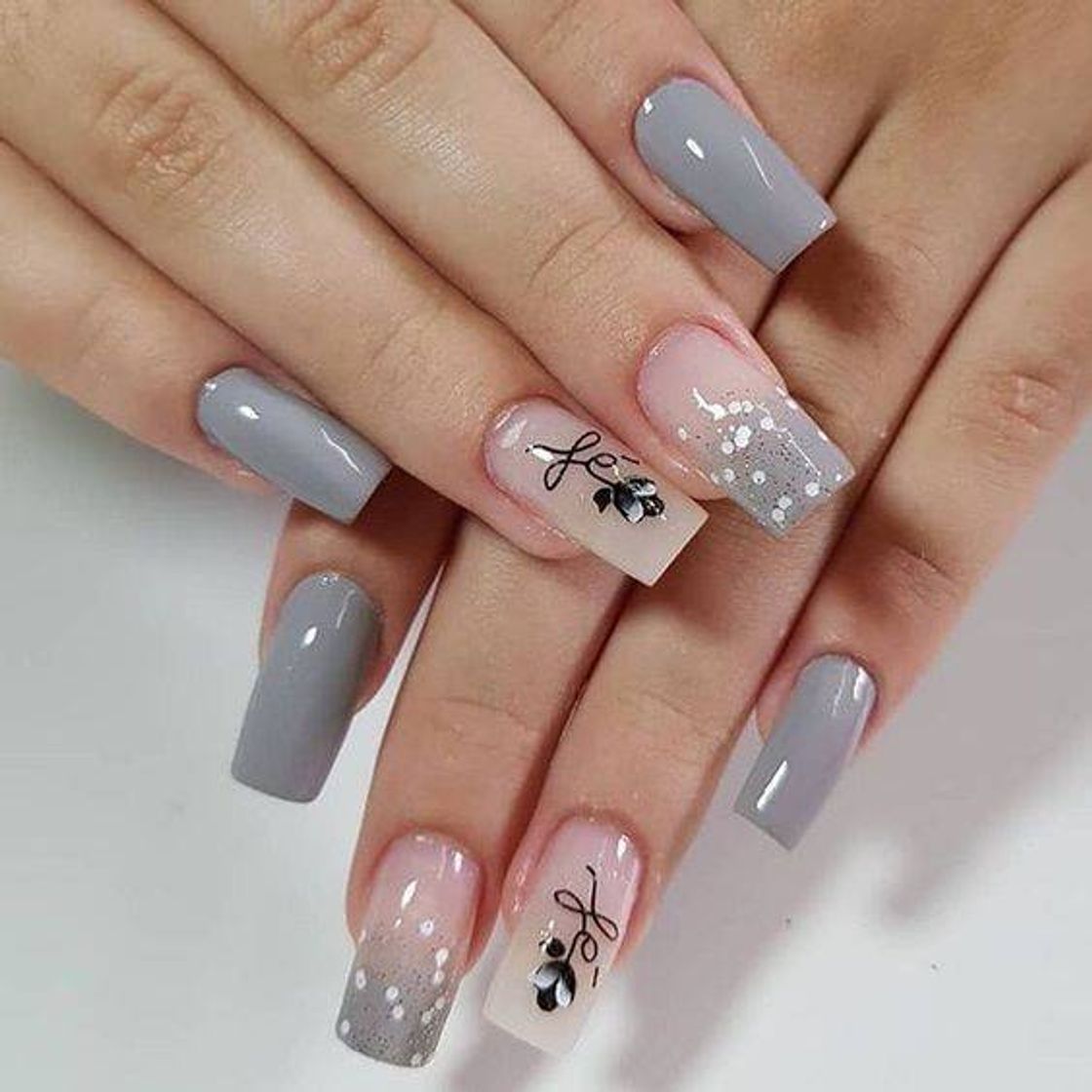 Fashion perfect nails