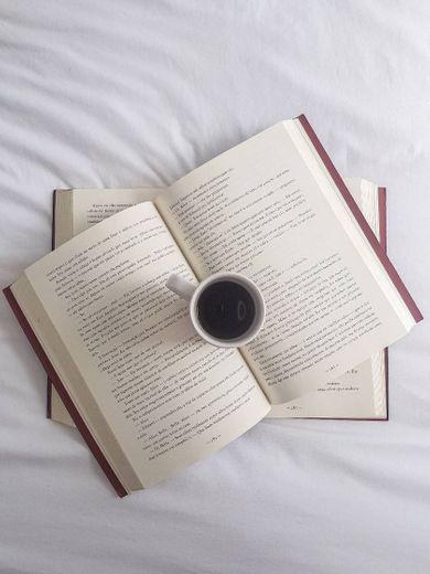 Livro e café 