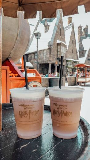 Cerveja amanteigada do parque Harry Potter em Orlando 