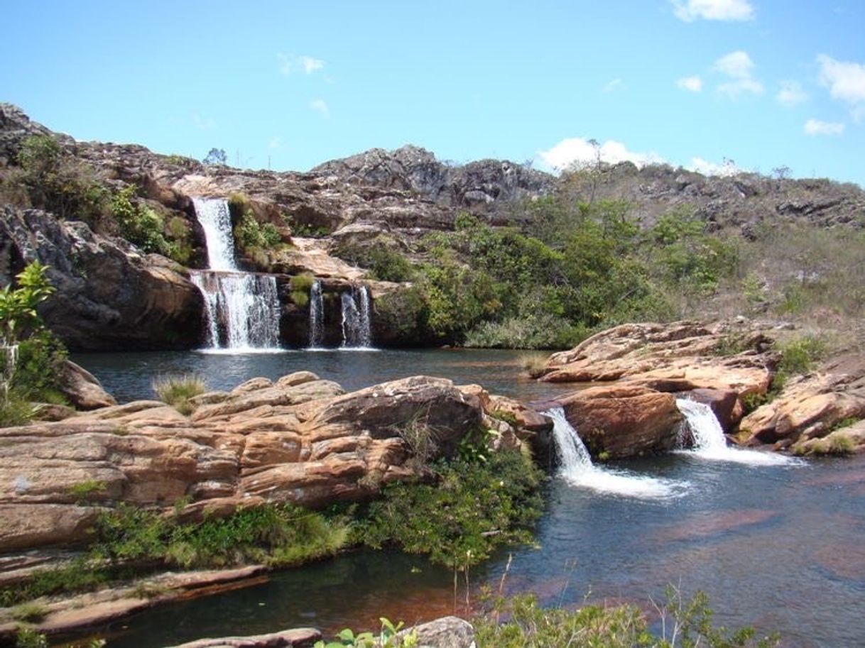 Lugar Cachoeira Dos Cristais