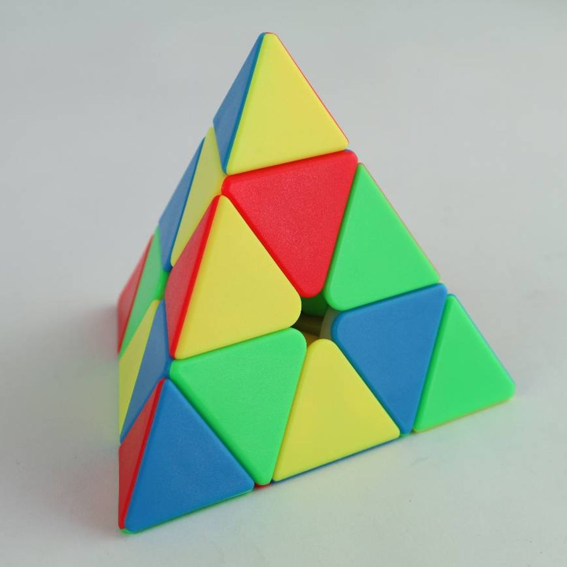 Social Rubik Pyraminx