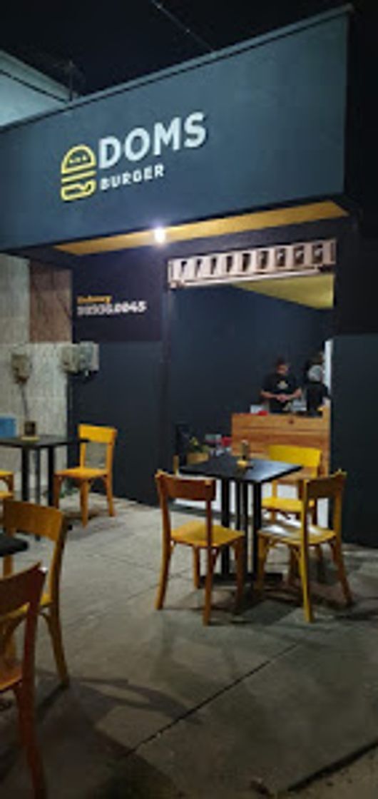 Restaurants Doms Burger - Parque Dom Pedro