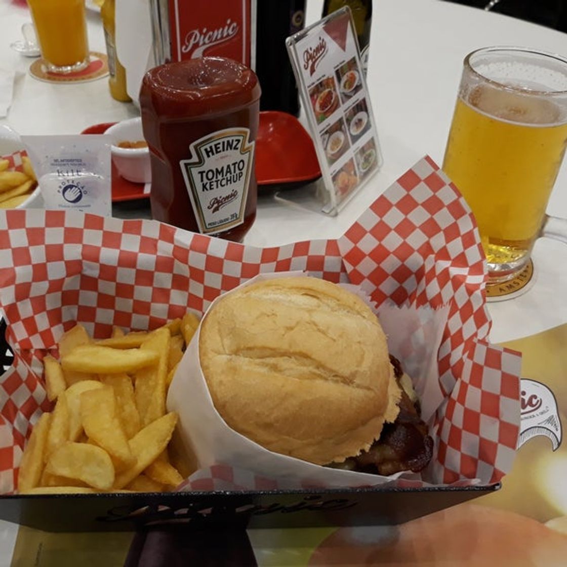 Restaurants Picnic - American Burger & Grill