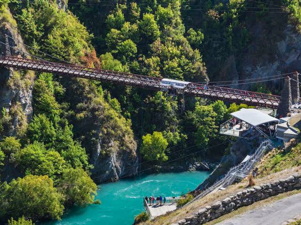 Lugares Queenstown Ledge Urban Bungee Jump (47 mtrs.)