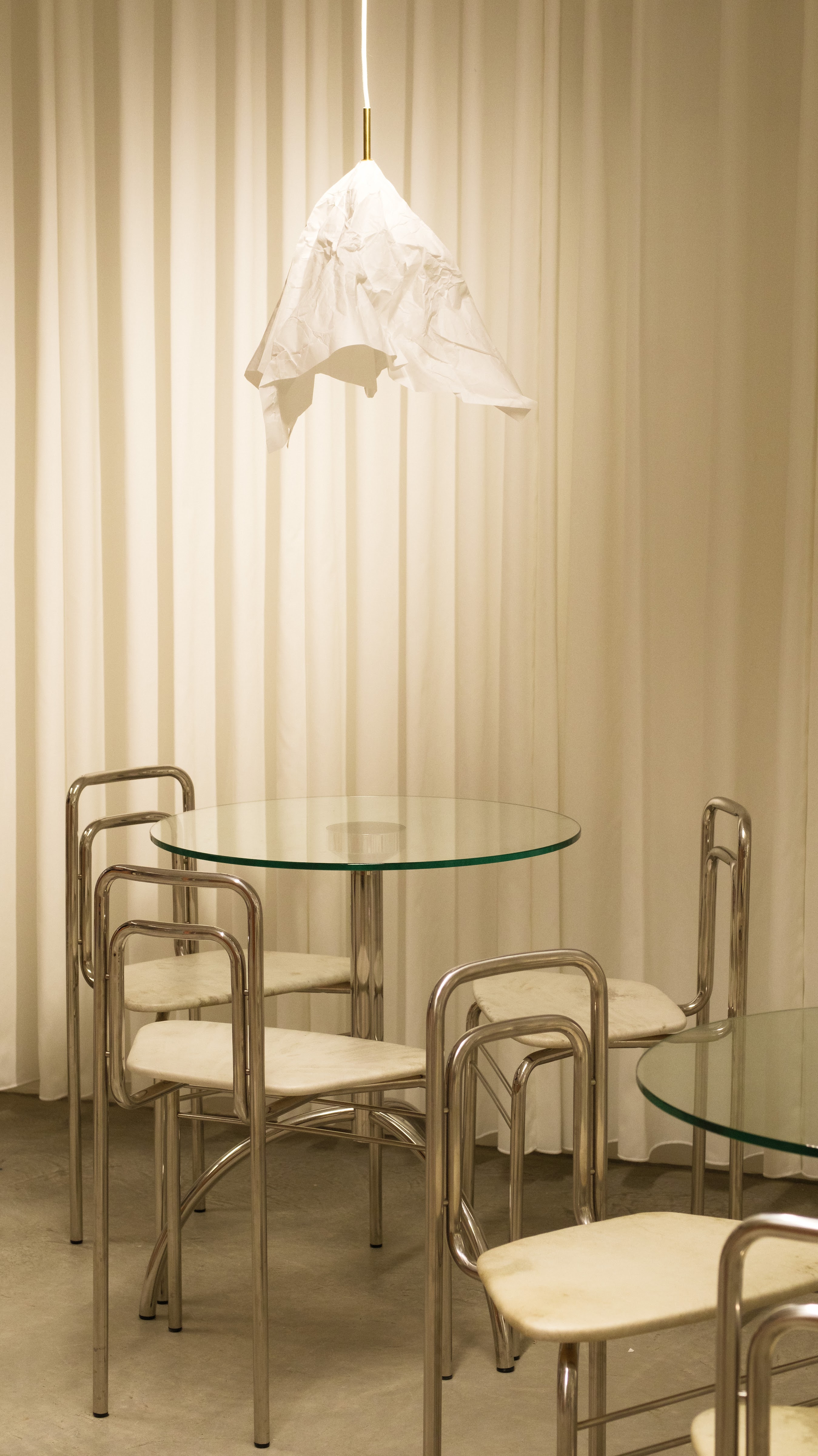 Lugar April Coffee Store & Showroom