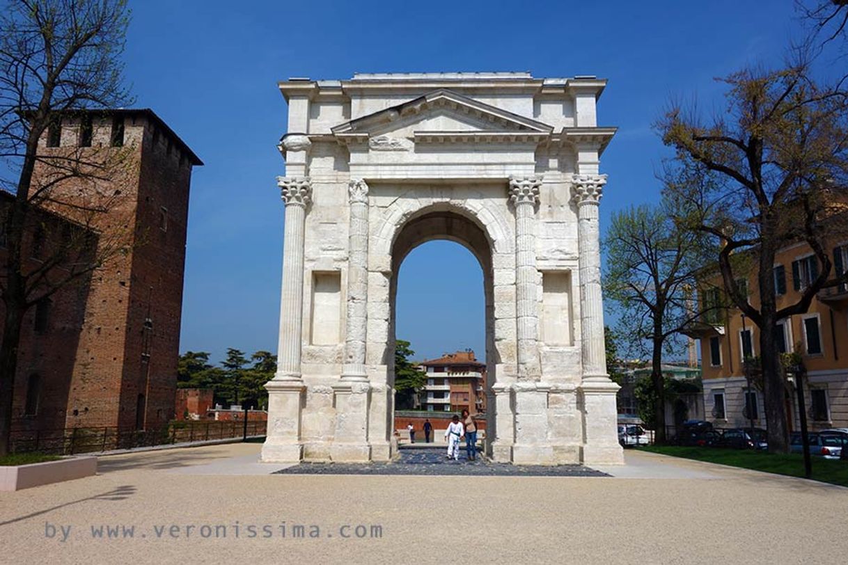 Place Arco dei Gavi