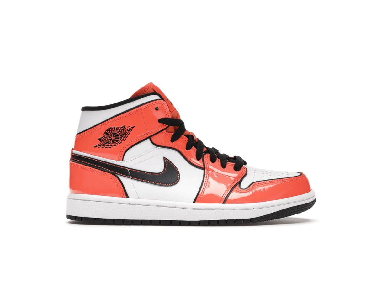 Moda Air Jordan 1 Mid SE “Turf Orange”